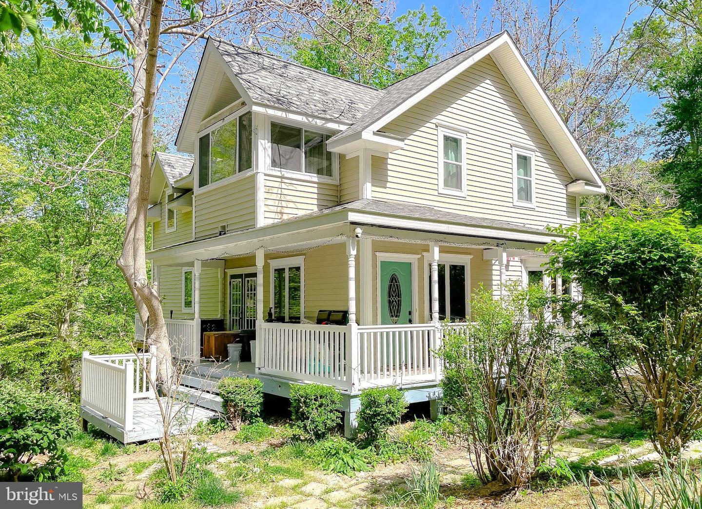 Property Photo: 8502 Spruce Court MD 20657
