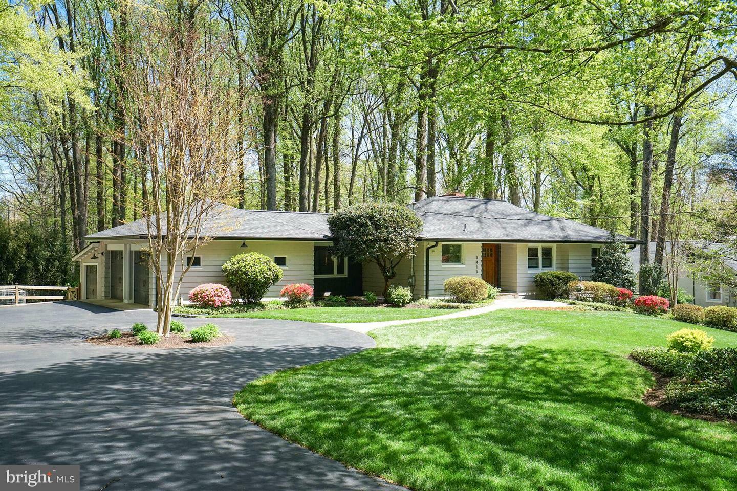 Property Photo: 3419 Barkley Drive VA 22031