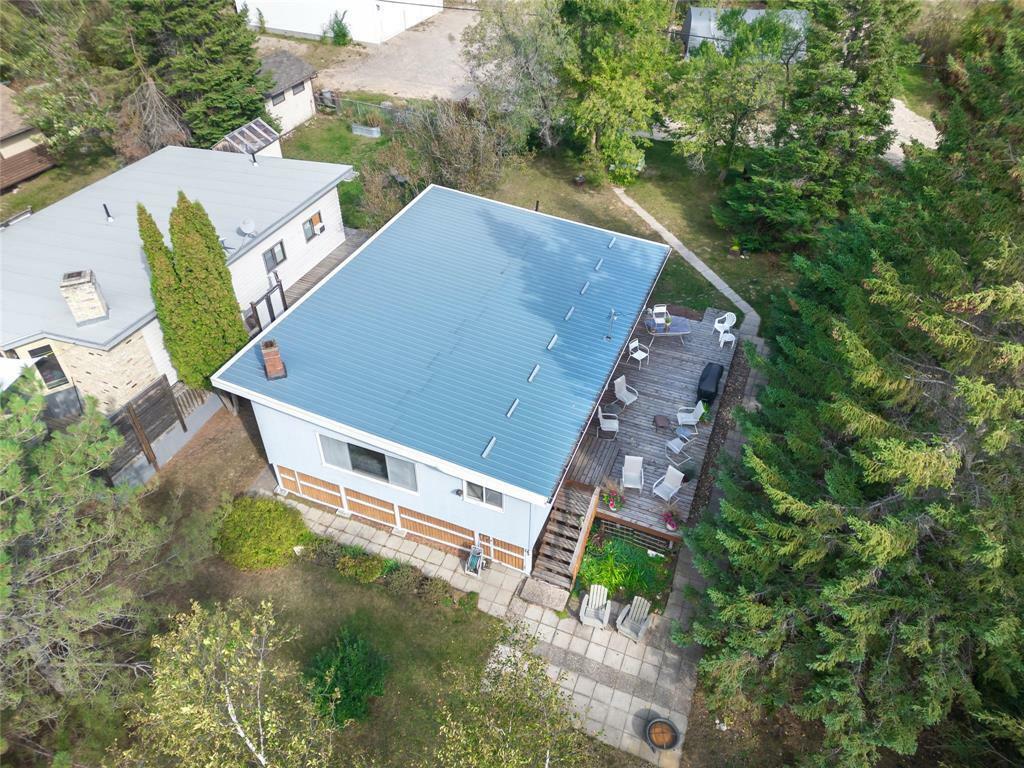 Property Photo: 25 Lester Boulevard MB R0E 0E0