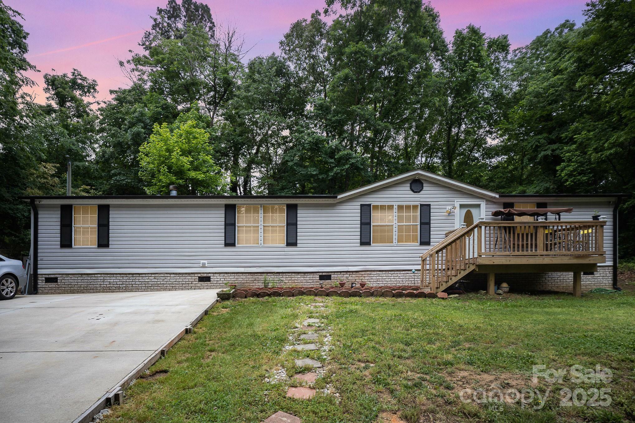 Property Photo: 114 Oakland Road NC 28012