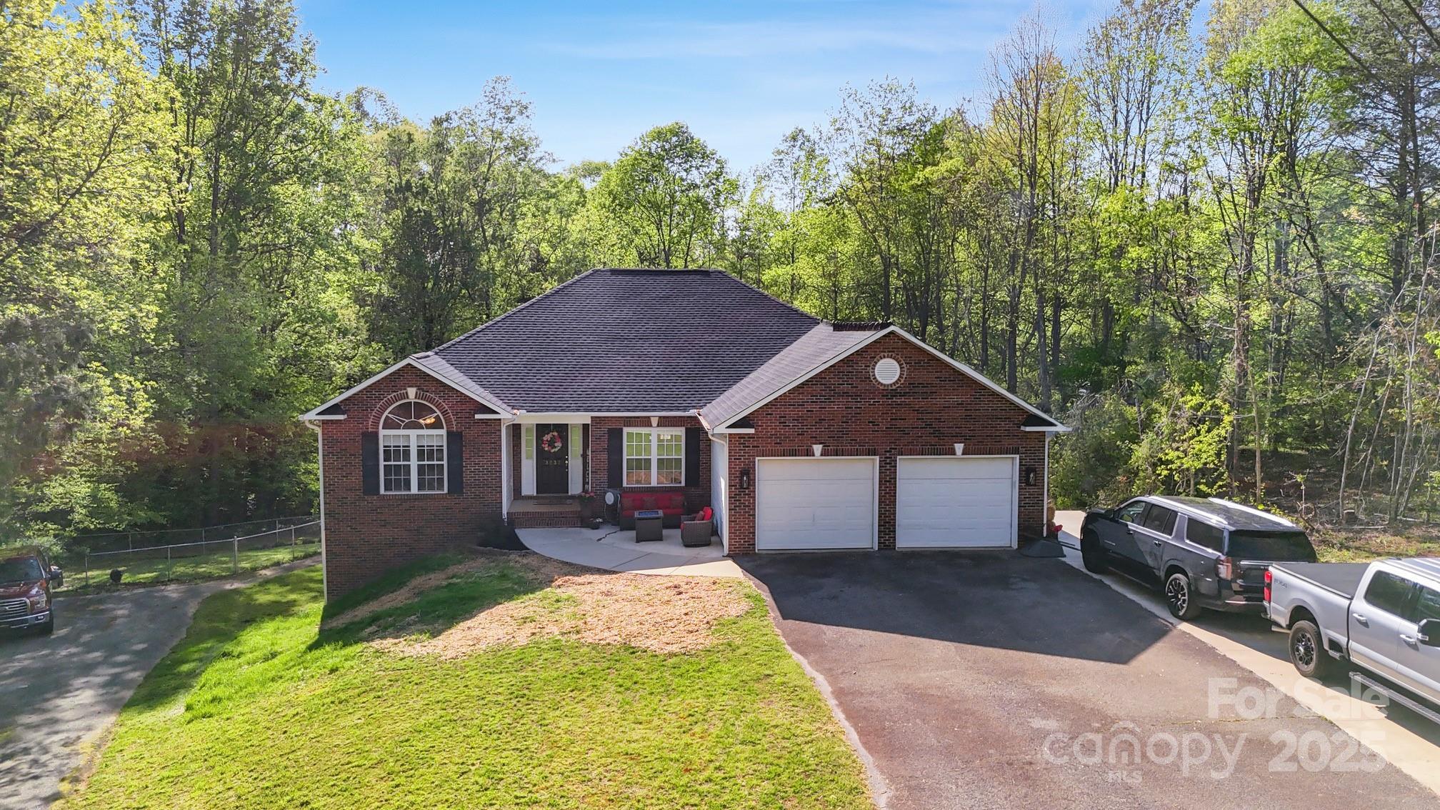 3232 47th Avenue Place NE  Hickory NC 28601 photo