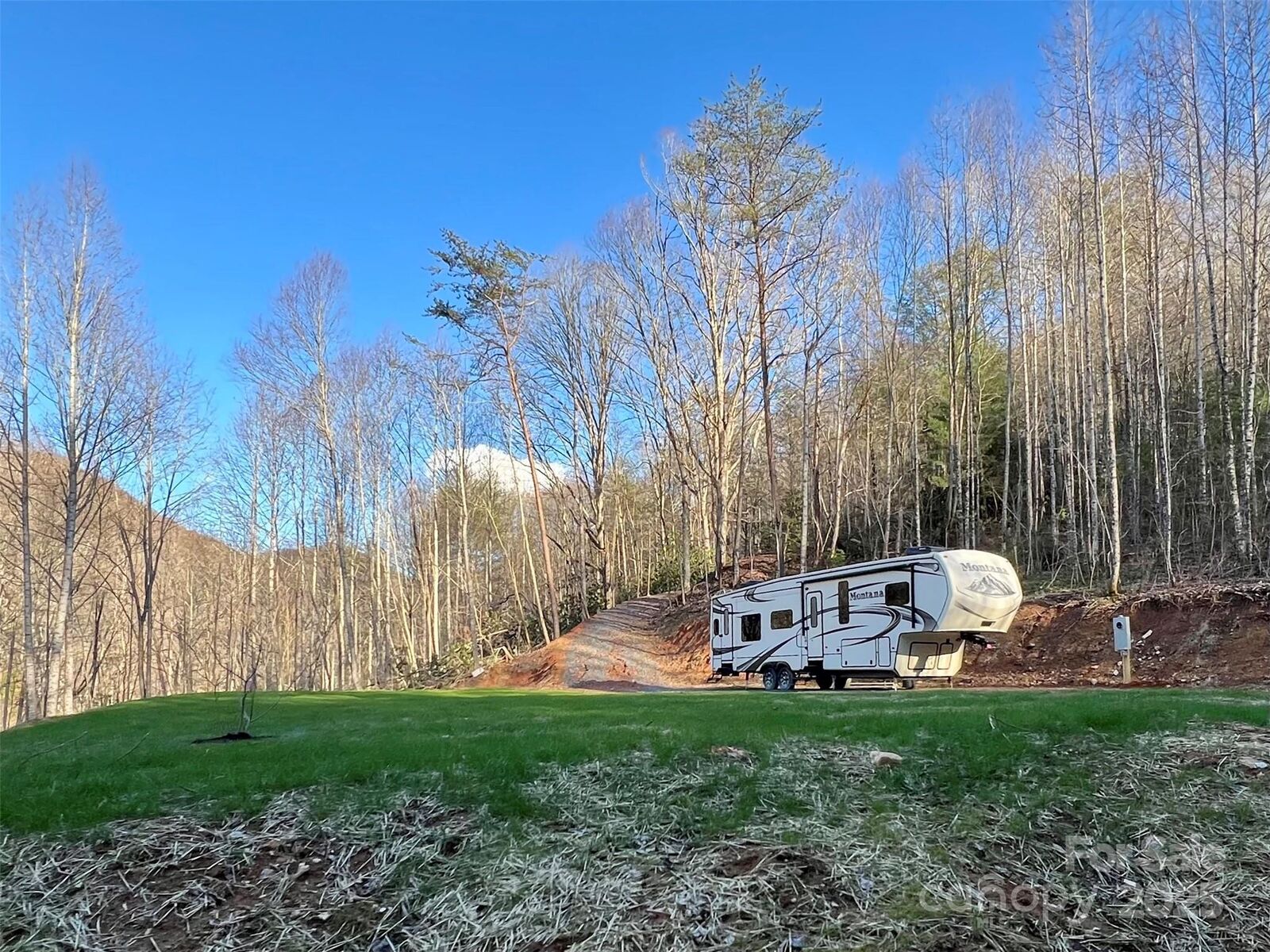 Property Photo: 7042 Yellow Creek Road NC 28771