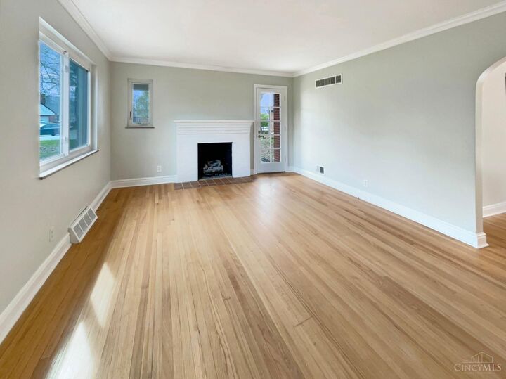 Property Photo: 7046 Beechmont Avenue OH 45230