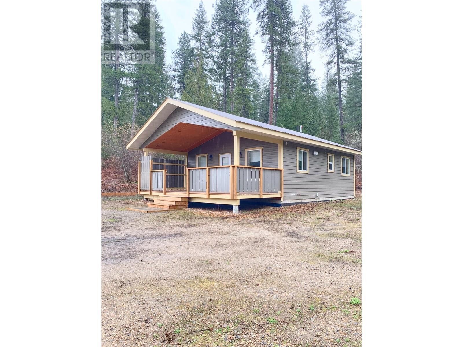 Property Photo: 5541 Ducksway Road BC V0G 2J0
