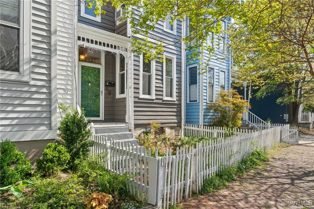 2210 M Street  Richmond VA 23223 photo