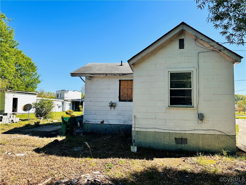 Property Photo: 1111 Winston Churchill Drive VA 23860