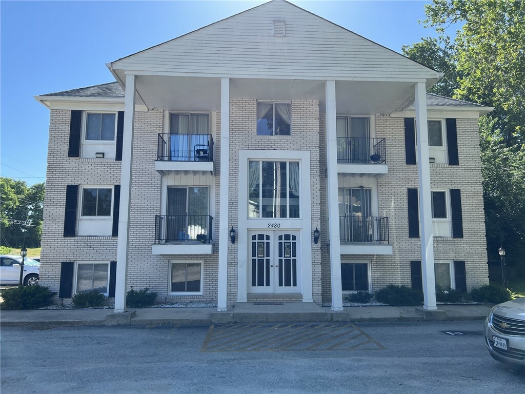 2480 N Graceland Avenue  Decatur IL 62526 photo