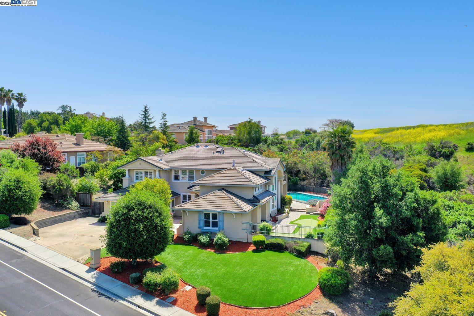 Property Photo: 48564 Avalon Heights Ter CA 94539