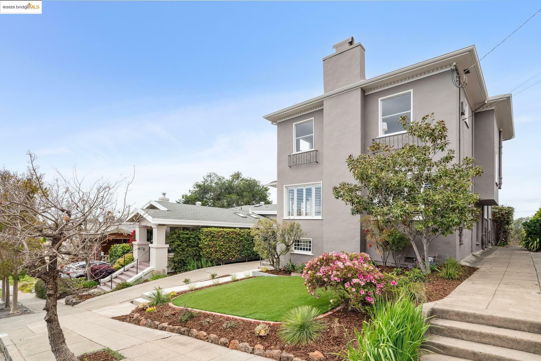 Property Photo: 4633 Edgewood Ave CA 94602