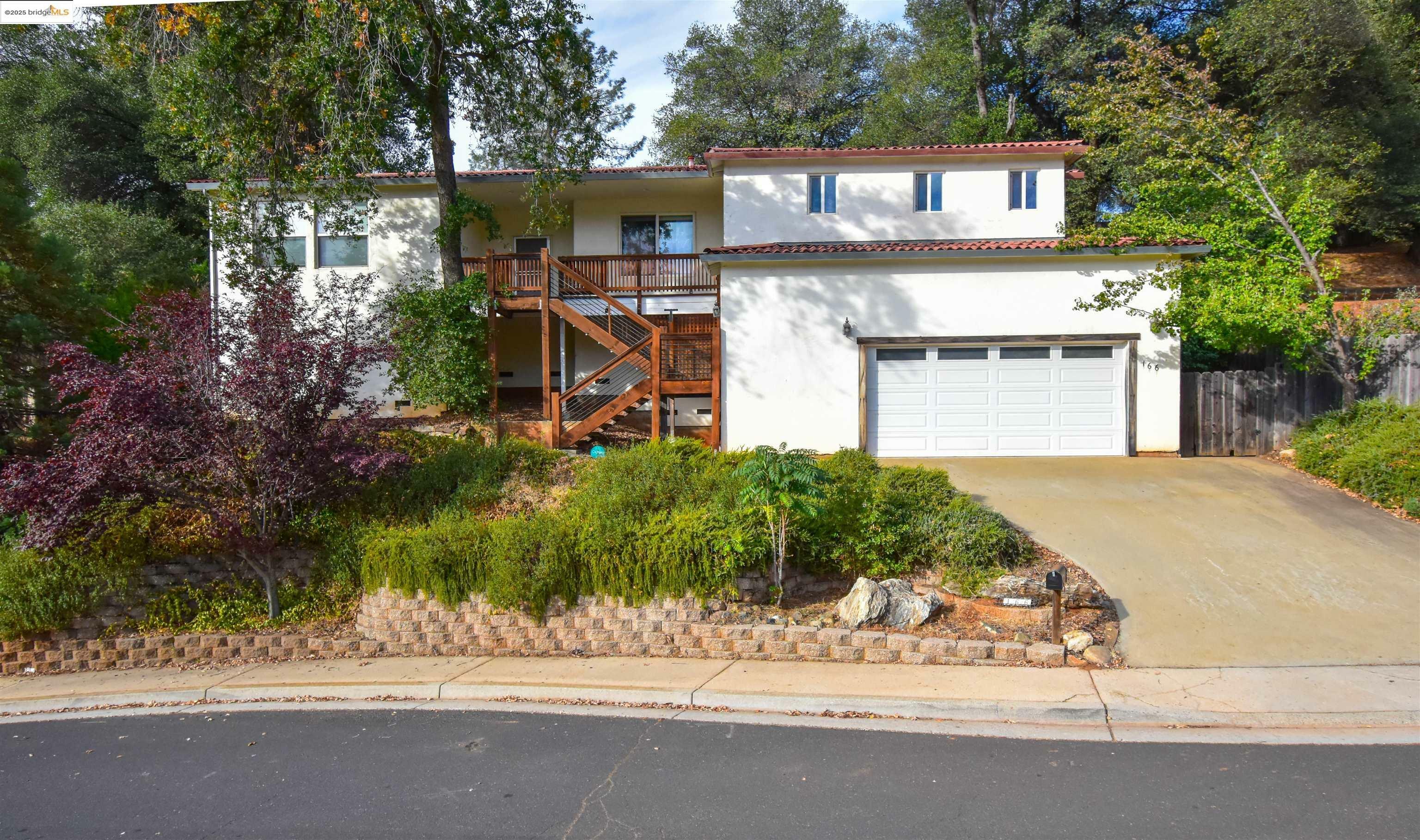 Property Photo: 166 Pesce Way CA 95370