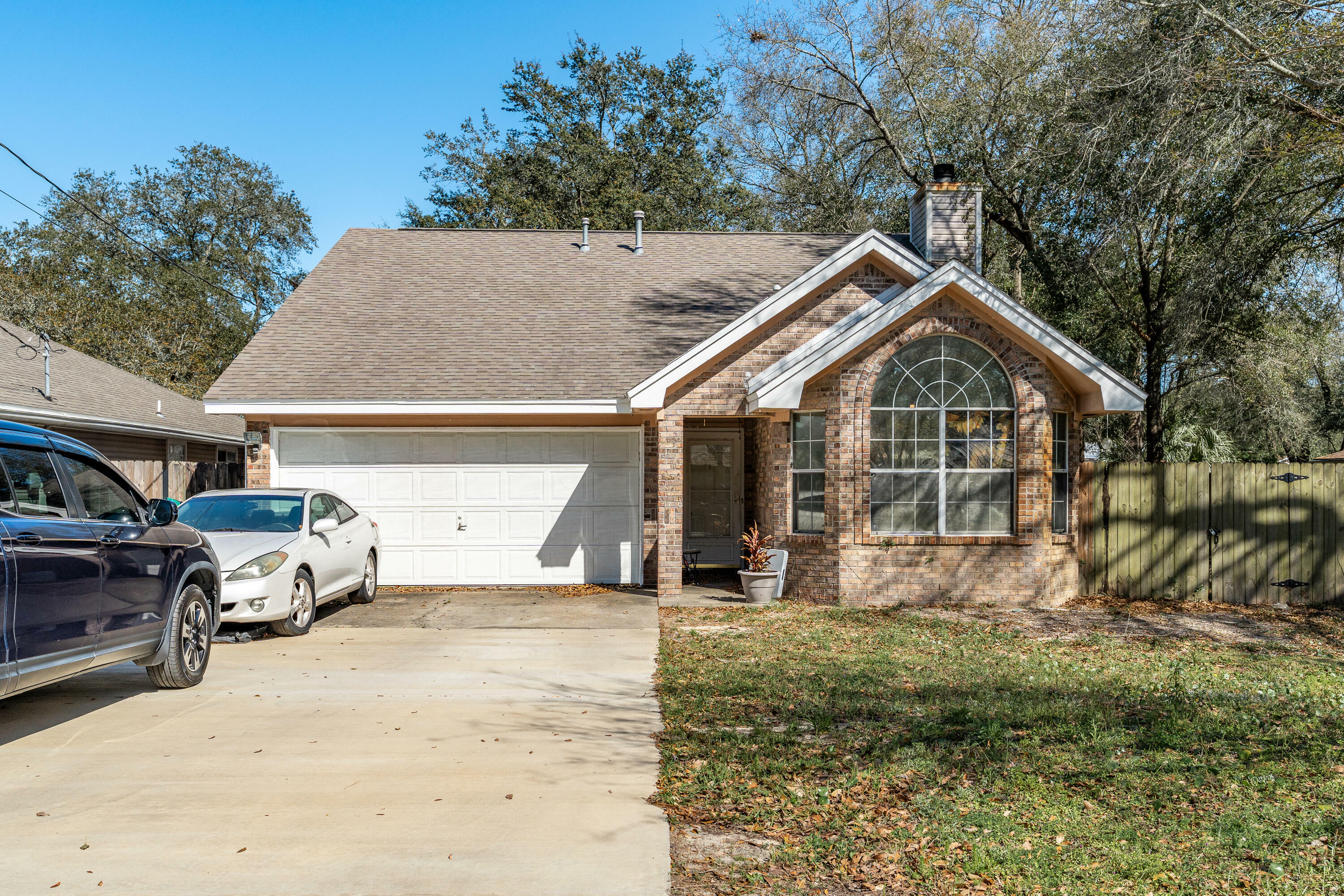 Property Photo: 28 6th Street FL 32579
