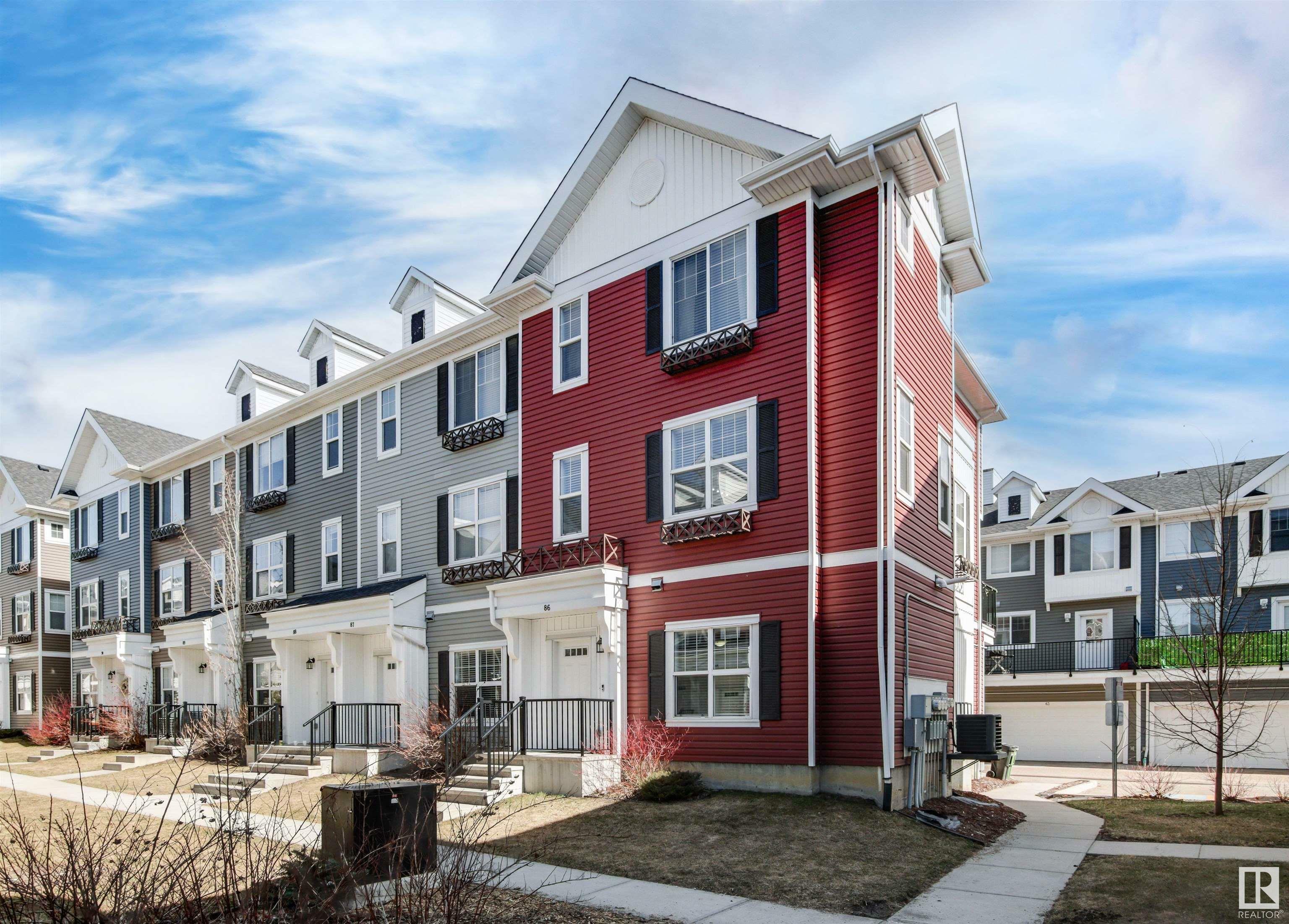 Property Photo: 903 Crystallina Nera Way NW 86 AB T5Z 0N6