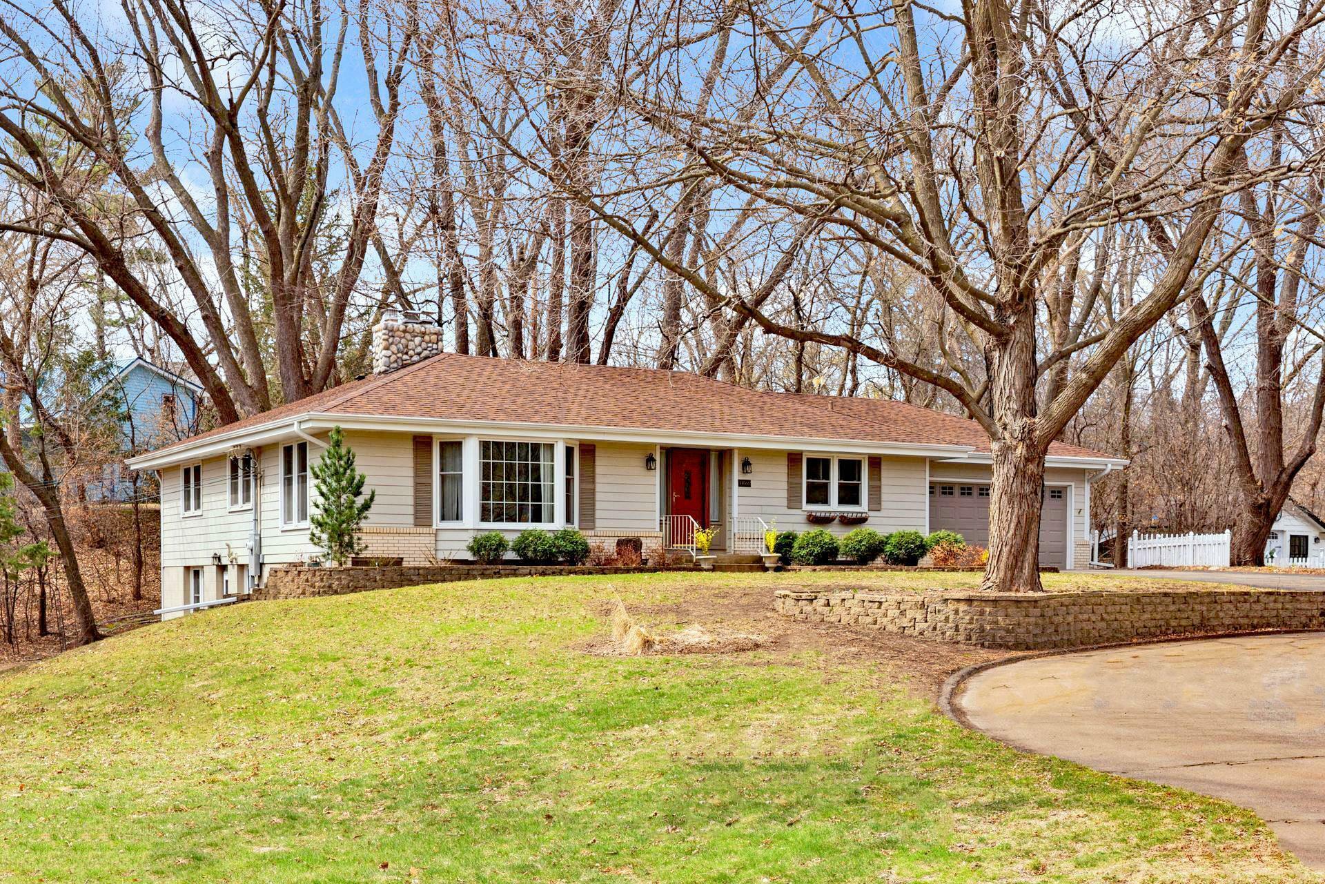 14666 Beacon Circle  Minnetonka MN 55345 photo