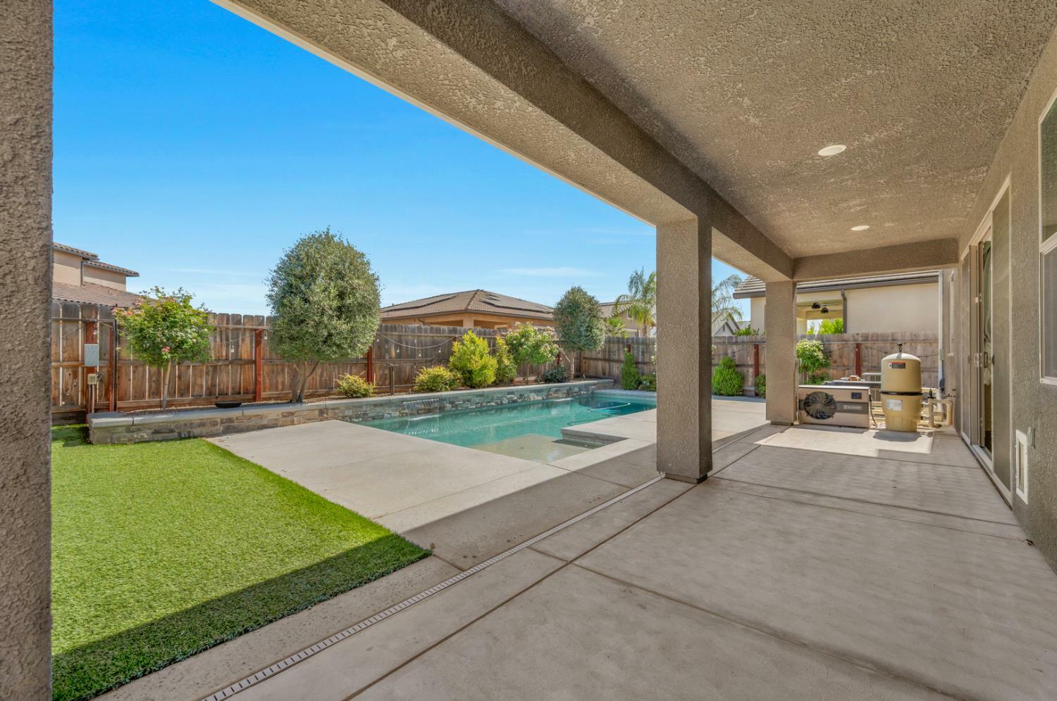 Property Photo: 2653 Vermont Avenue CA 93619