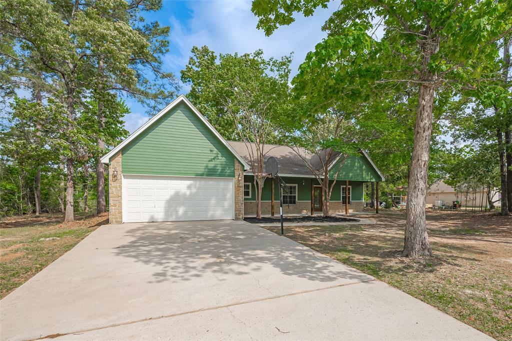 9637 Roda Drive  Conroe TX 77303 photo