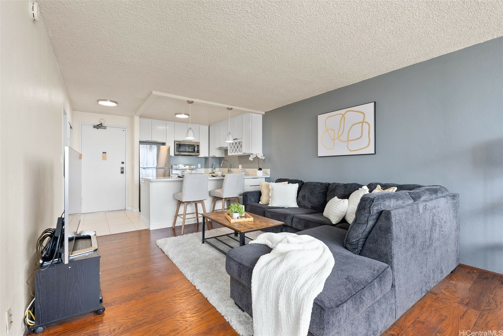 Property Photo:  55 S Kukui Street D2410  HI 96813 