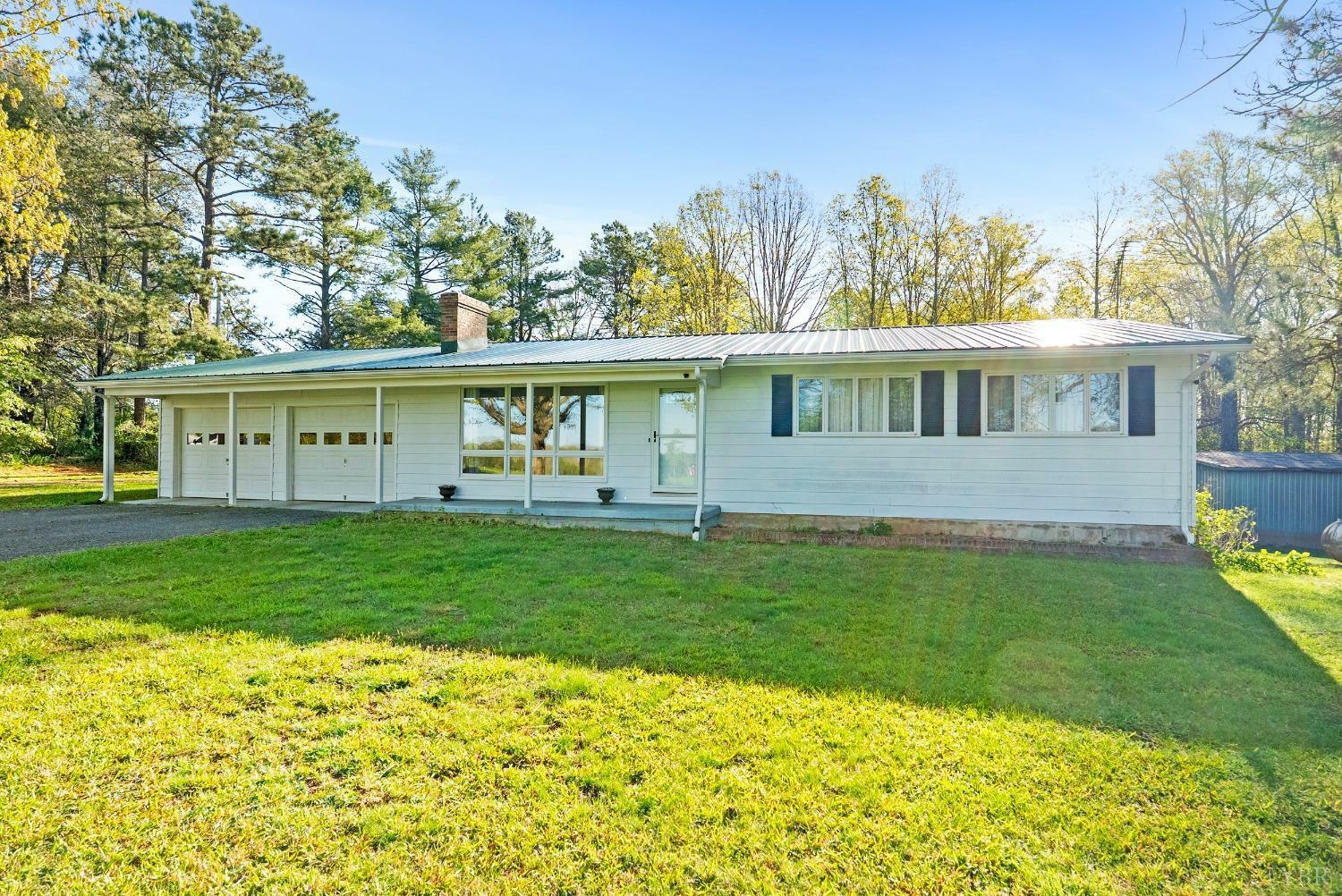 Property Photo: 5290 Crumptown Road VA 23901