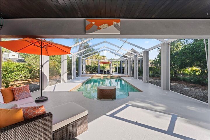 Property Photo: 15702 Richboro Court FL 33647