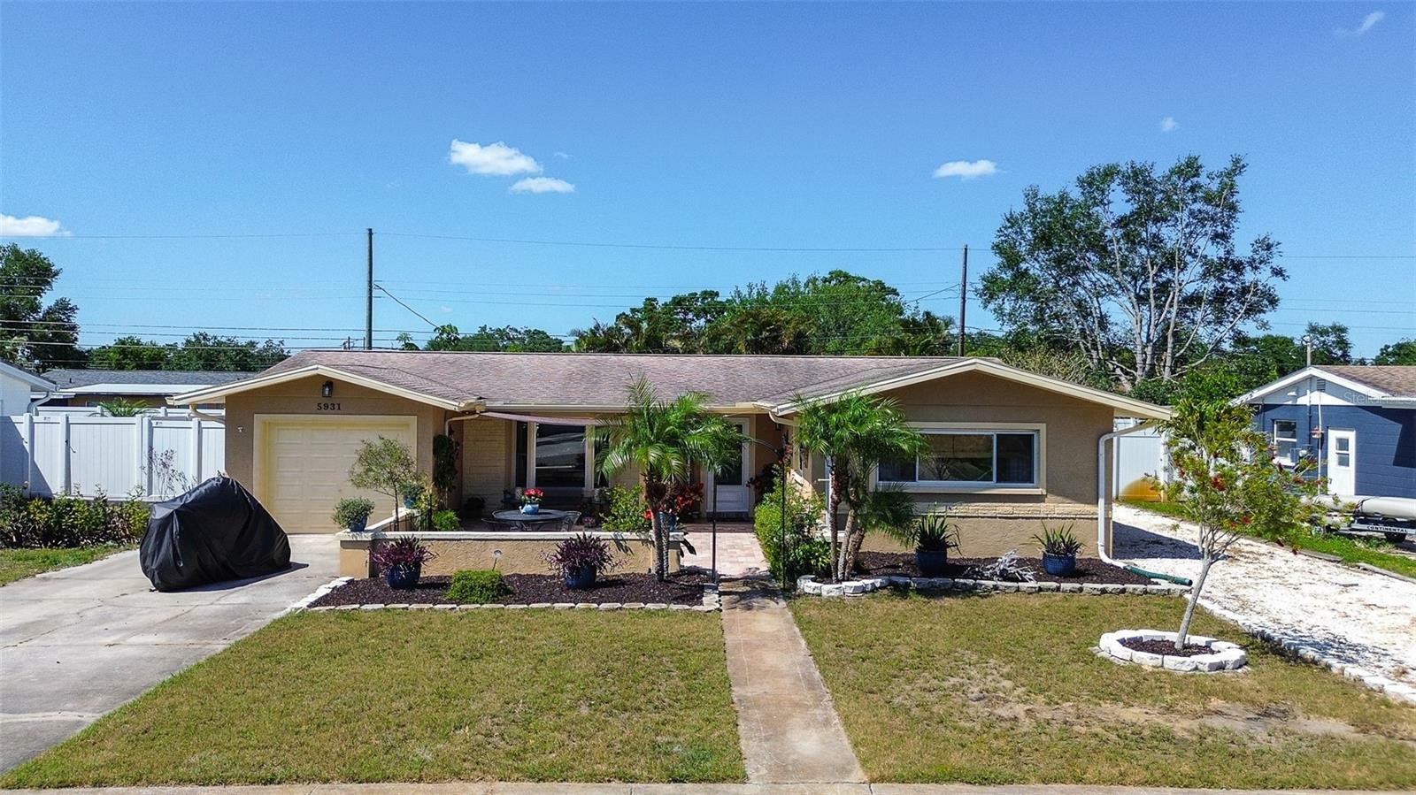 5931 33 Avenue N  St Petersburg FL 33710 photo