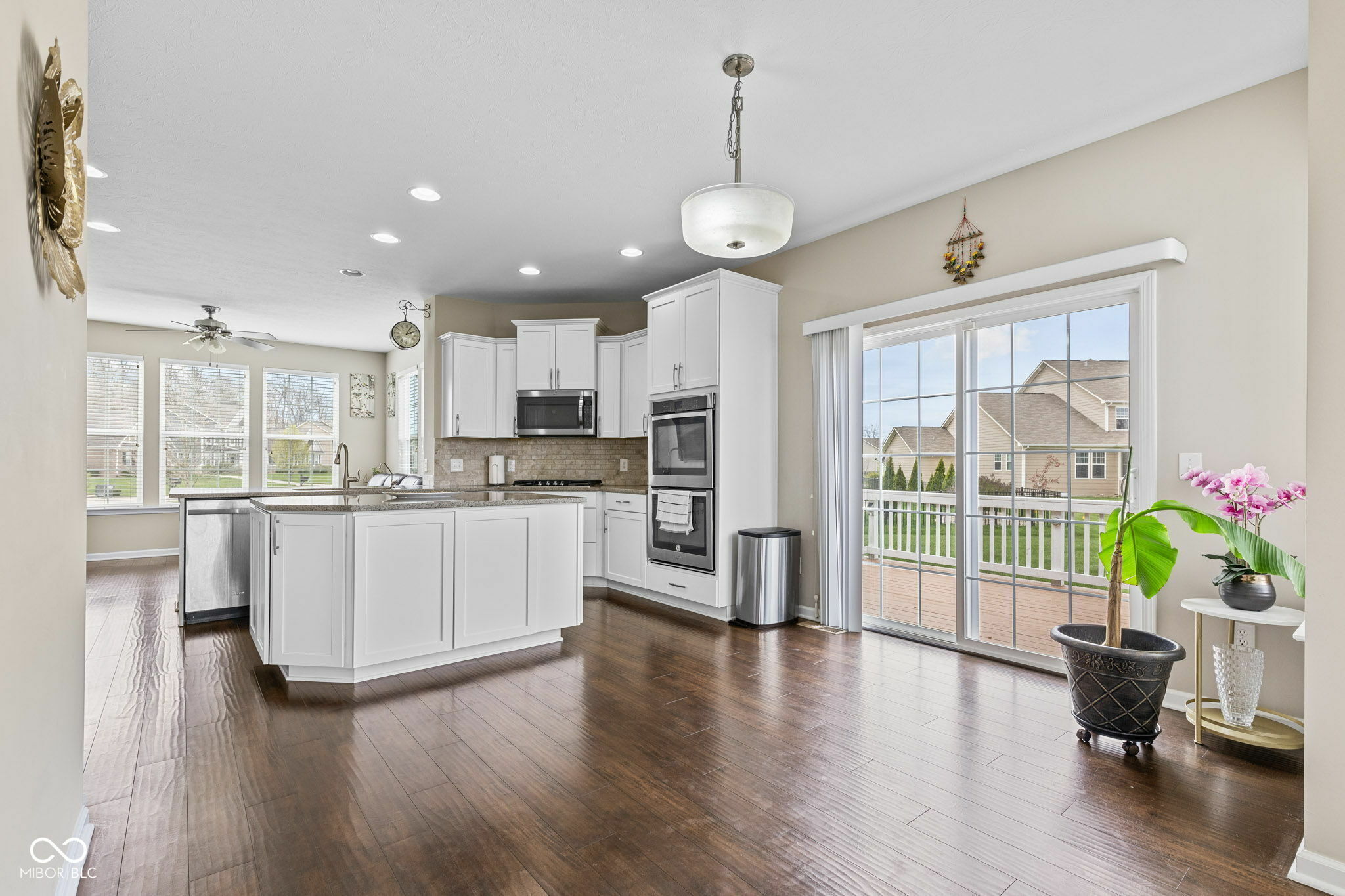 Property Photo: 1334 Winfield Way IN 46143