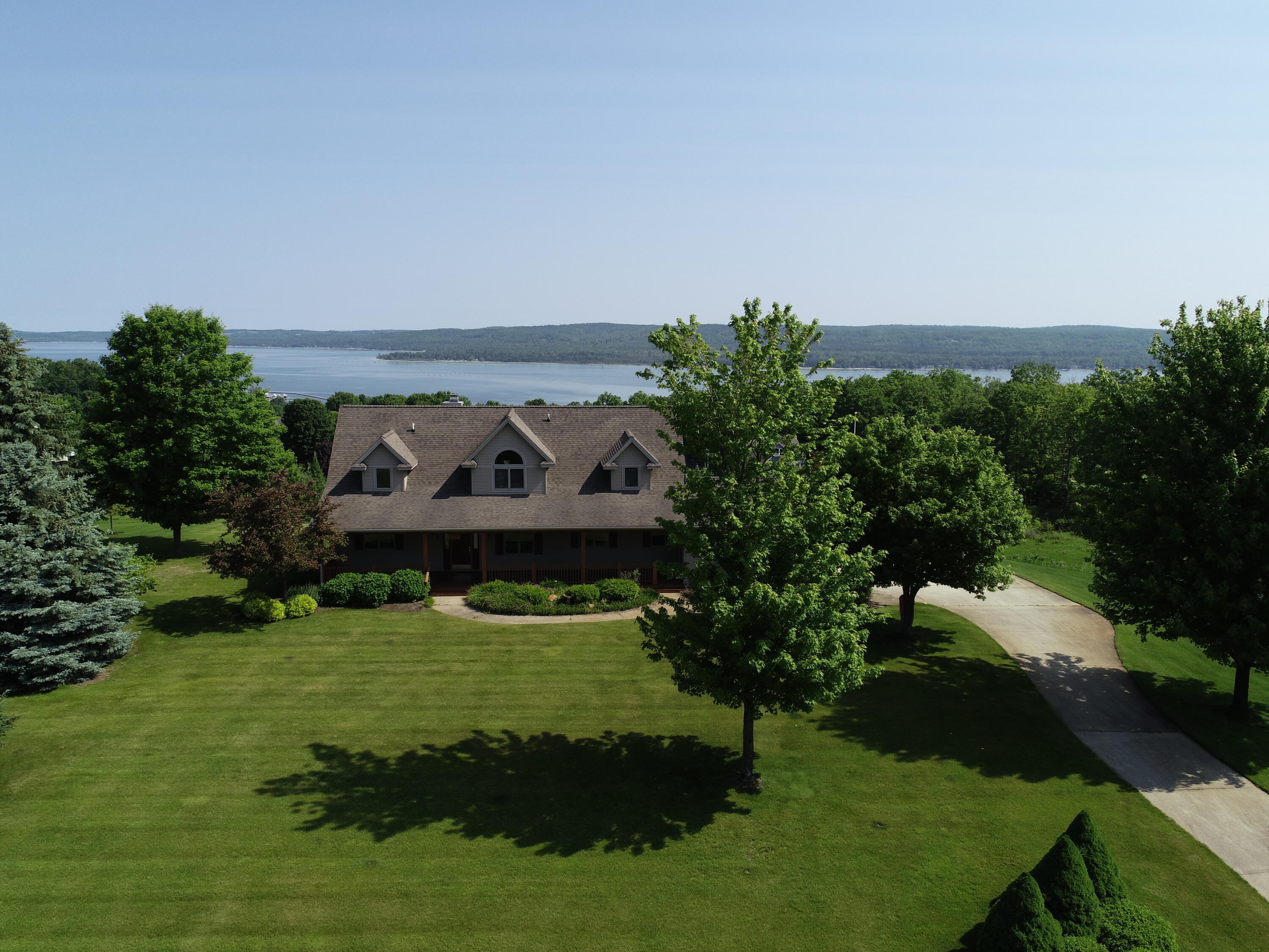 Property Photo: 136 Lakeridge Trail MI 49712