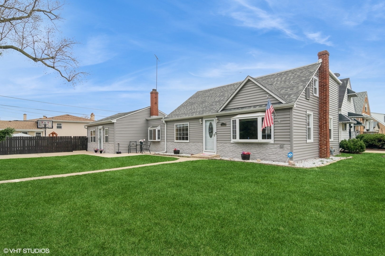 7336 W Argyle Street  Harwood Heights IL 60706 photo