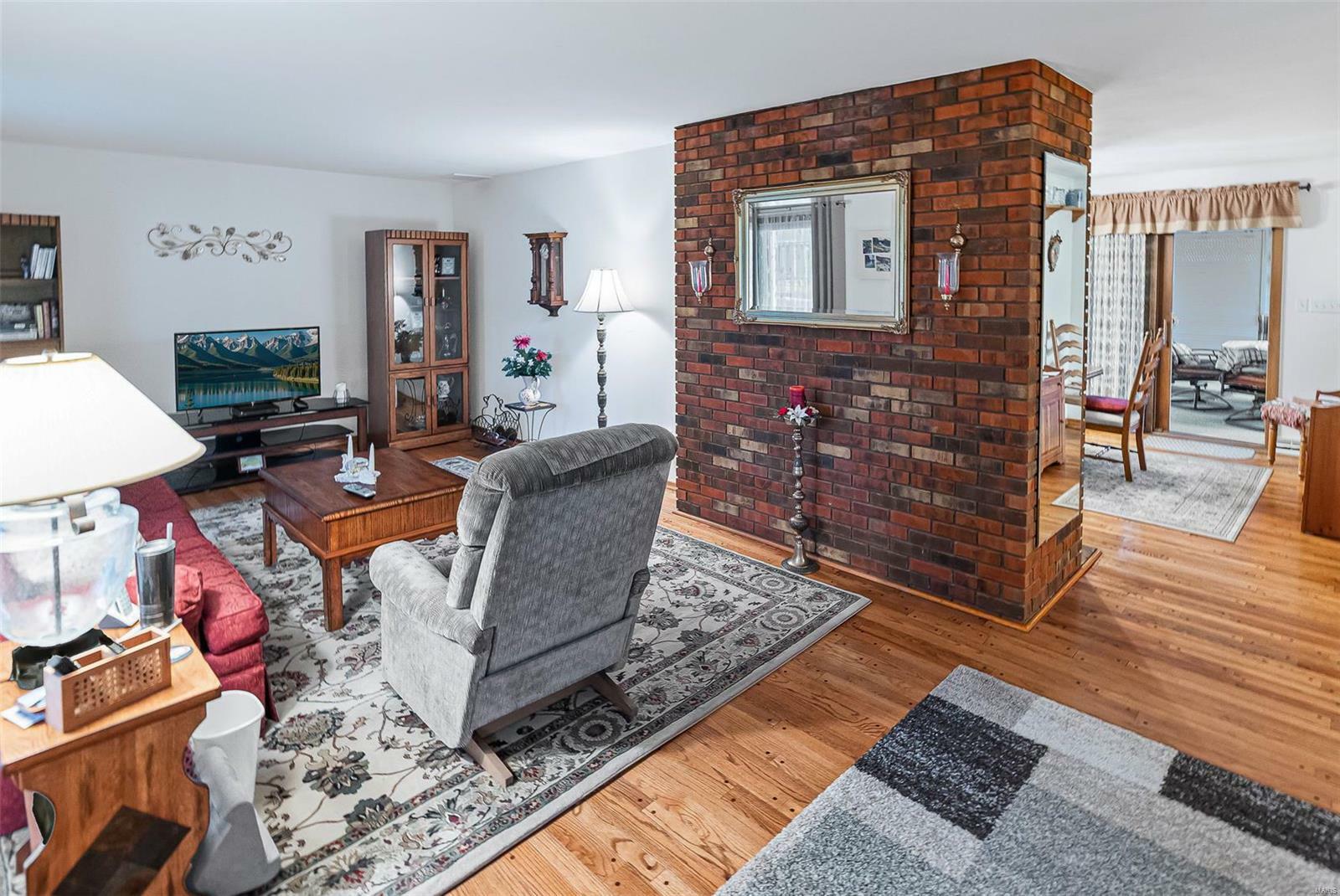 Property Photo: 5 Dunn Drive IL 62223