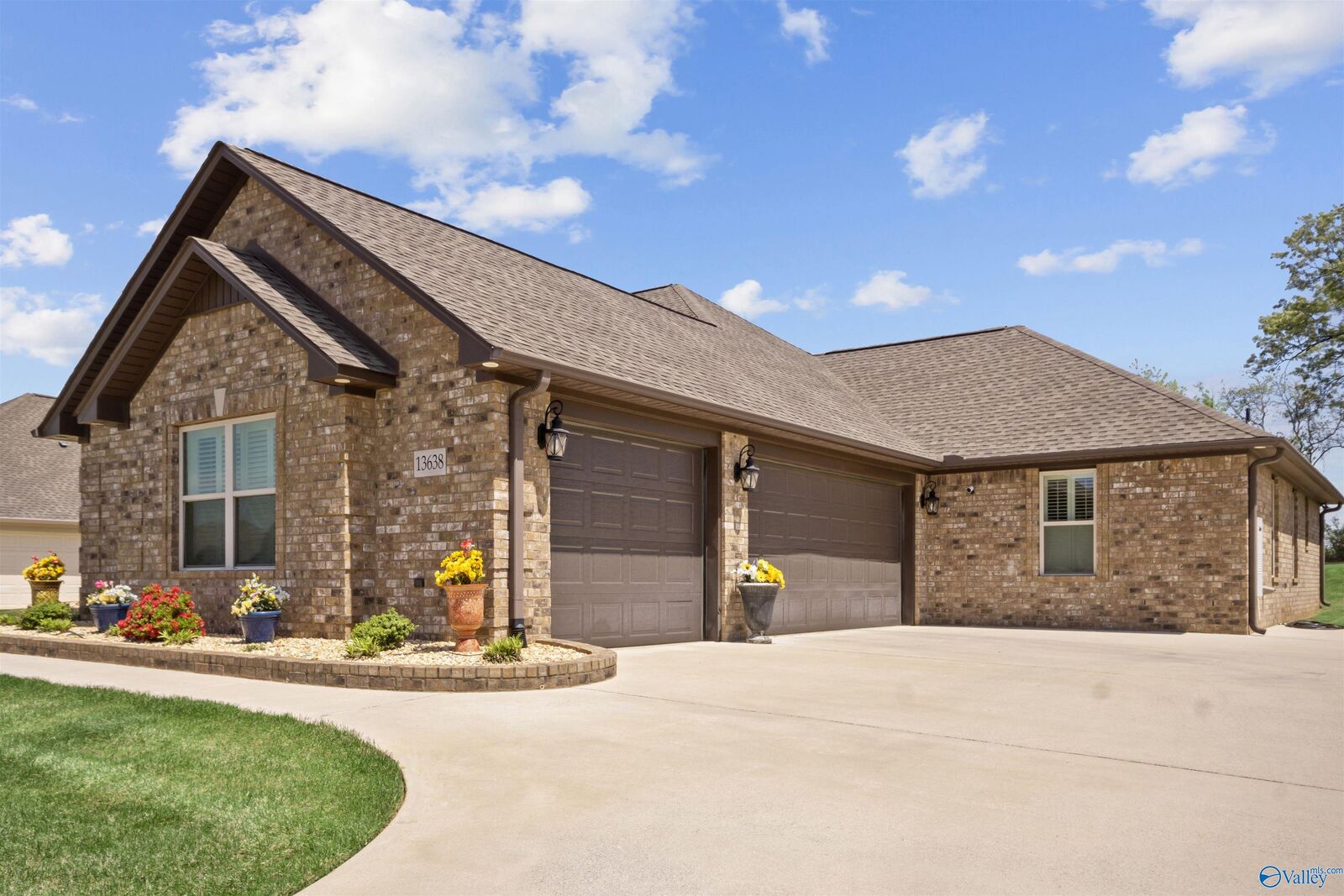 Property Photo: 13638 Arbor Ridge AL 35756