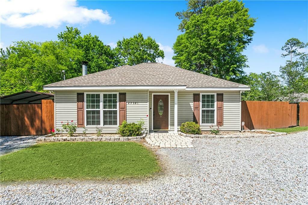 Property Photo: 29241 Tupelo Street LA 70445