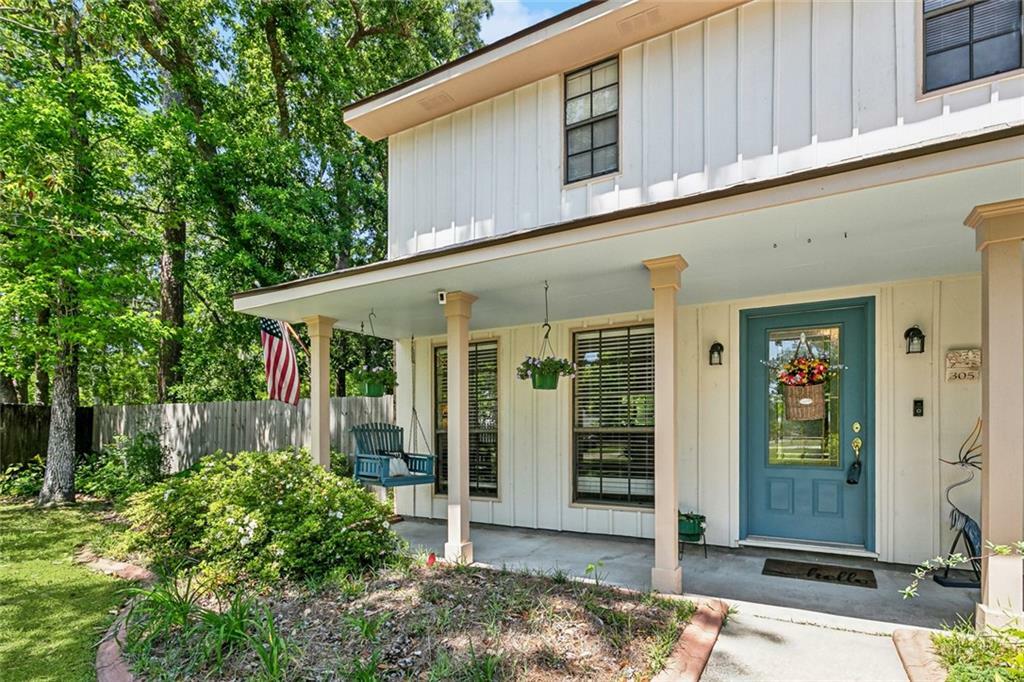 Property Photo: 305 Koel Court LA 70461