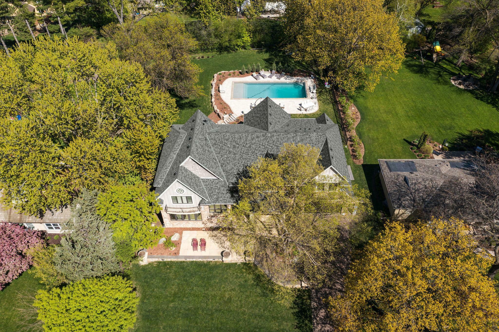 4913 W Sunnyslope Road  Edina MN 55424 photo