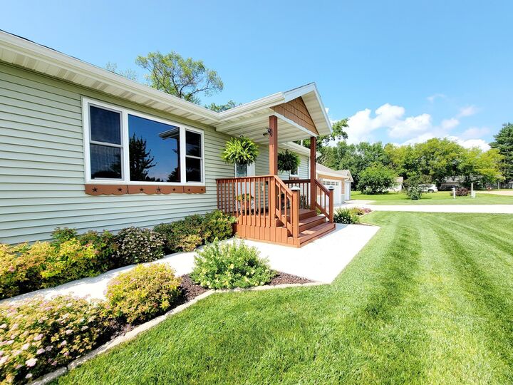 Property Photo: 409 Hummingbird Lane MN 56567