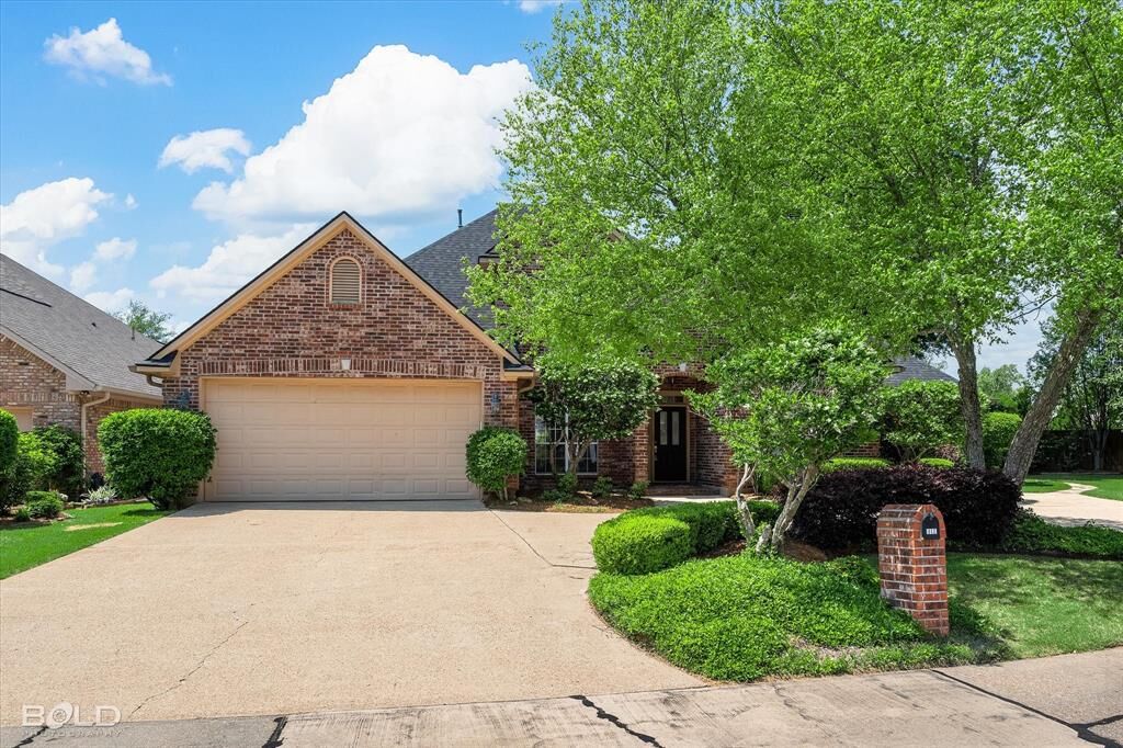 Property Photo: 7204 Old River Drive LA 71105