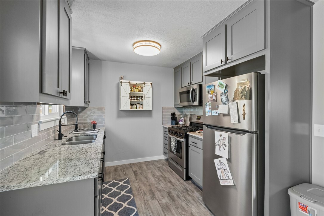 Property Photo: 1521 Janda Drive AR 72756