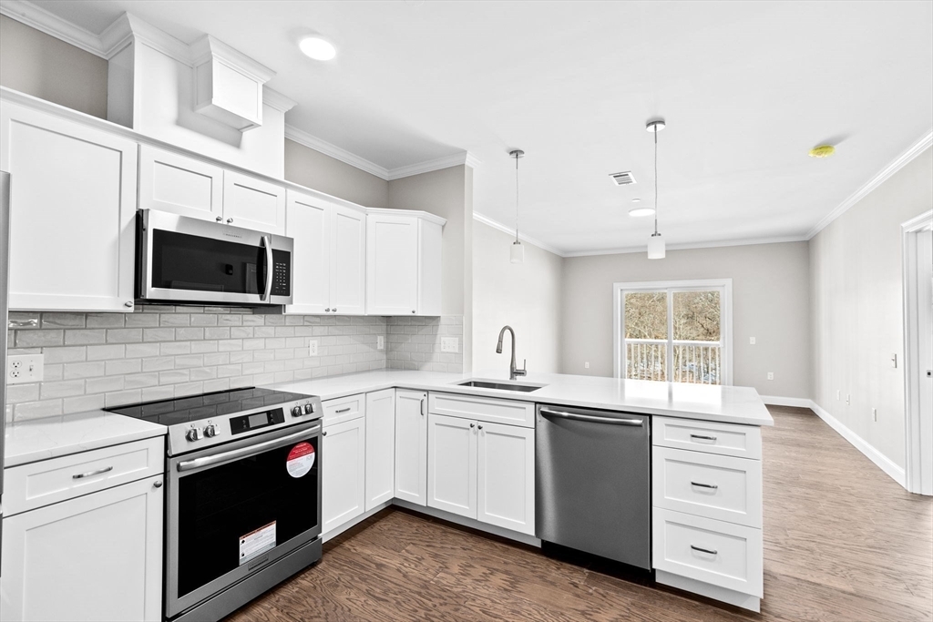 Property Photo: 485 Blue Hills Parkway 5 MA 02186