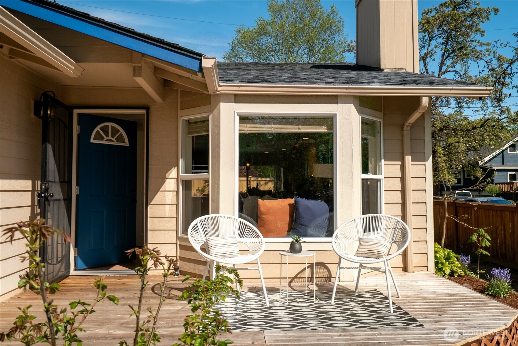 Property Photo: 625 S Oakes Street WA 98405