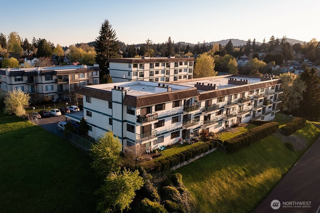 Property Photo: 1602 Naval Avenue 31 WA 98312