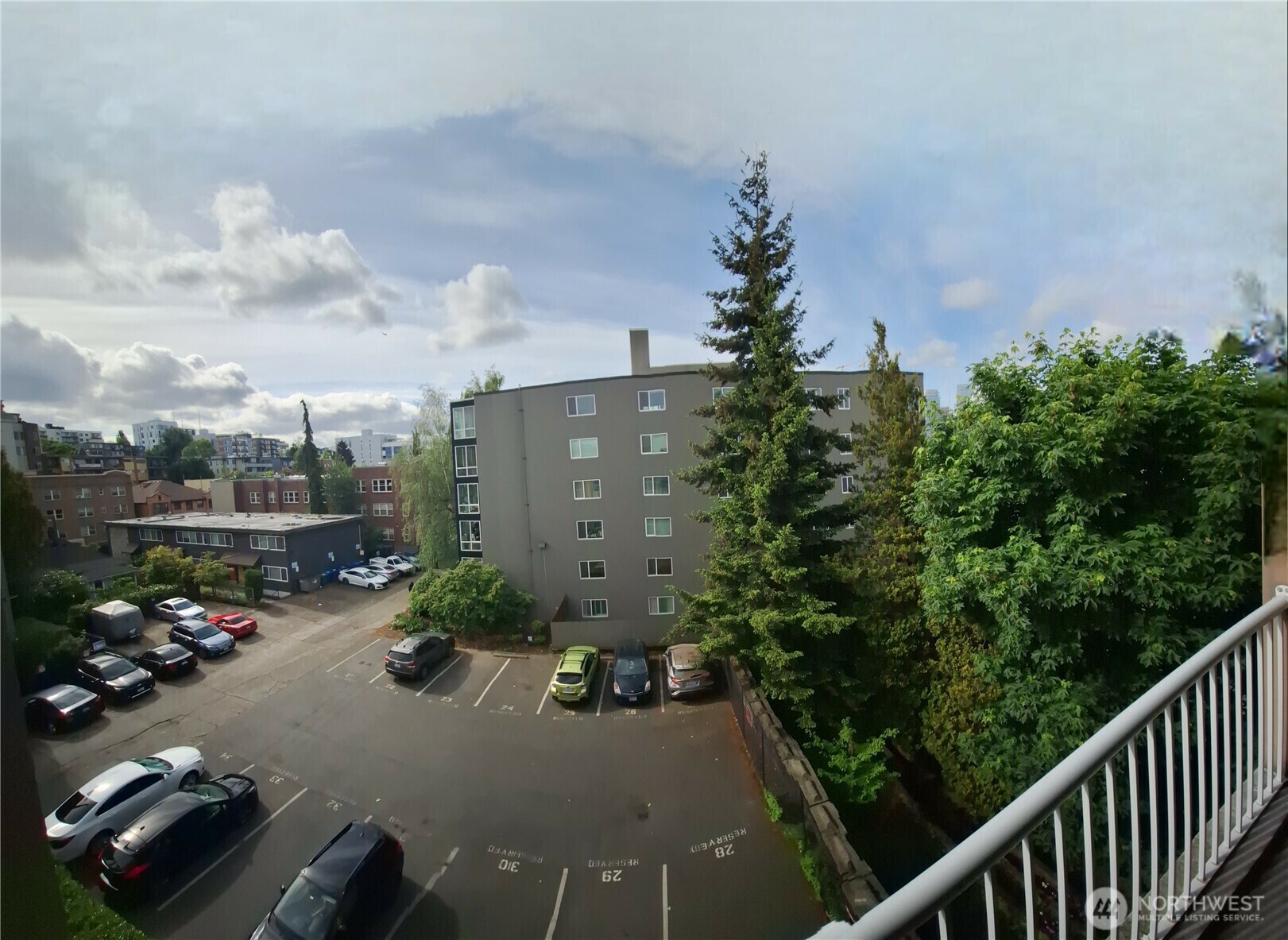 Property Photo: 530 Melrose Avenue E 705 WA 98102