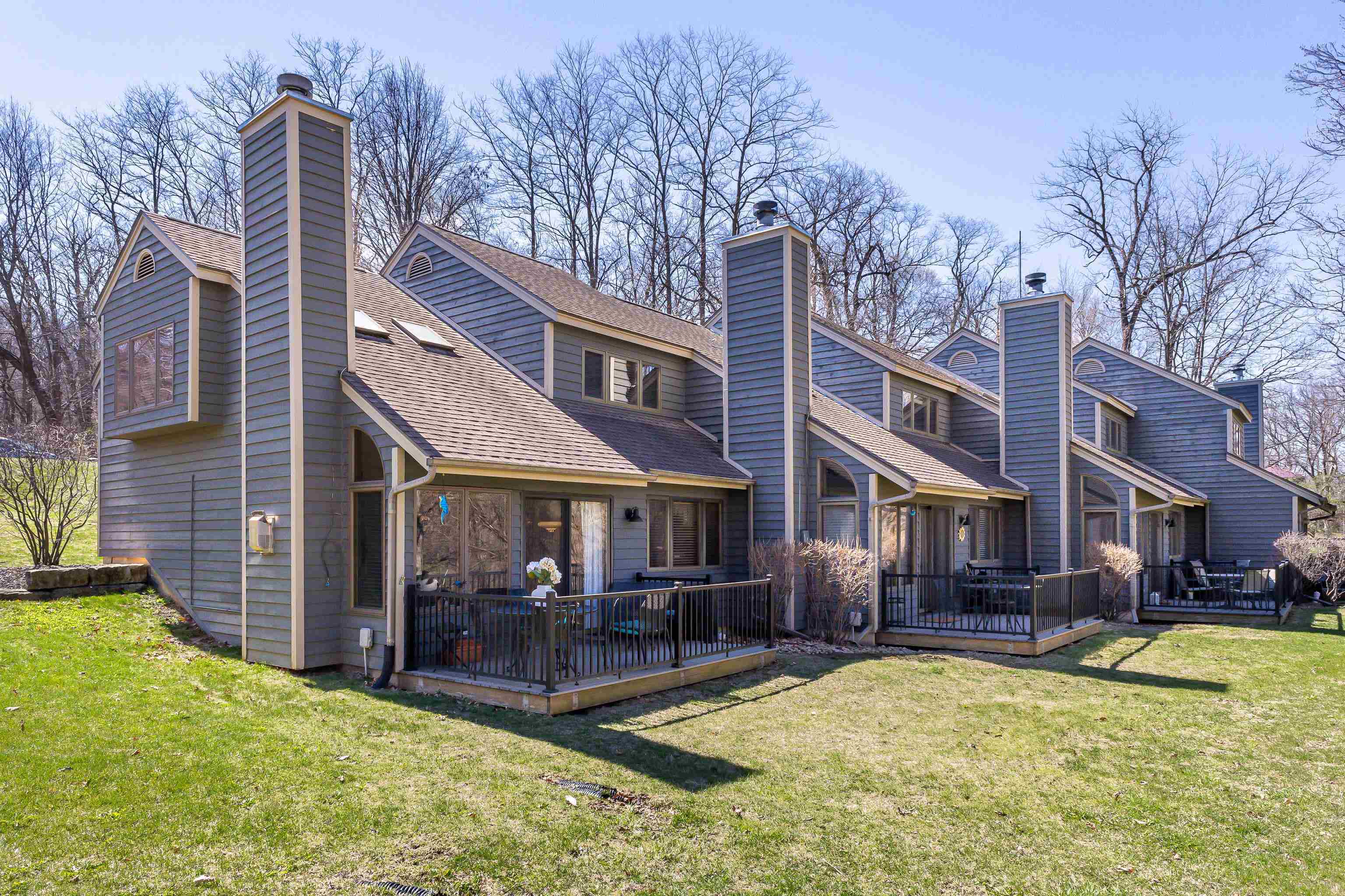 Property Photo: 23 Valleywood Lane IL 61036