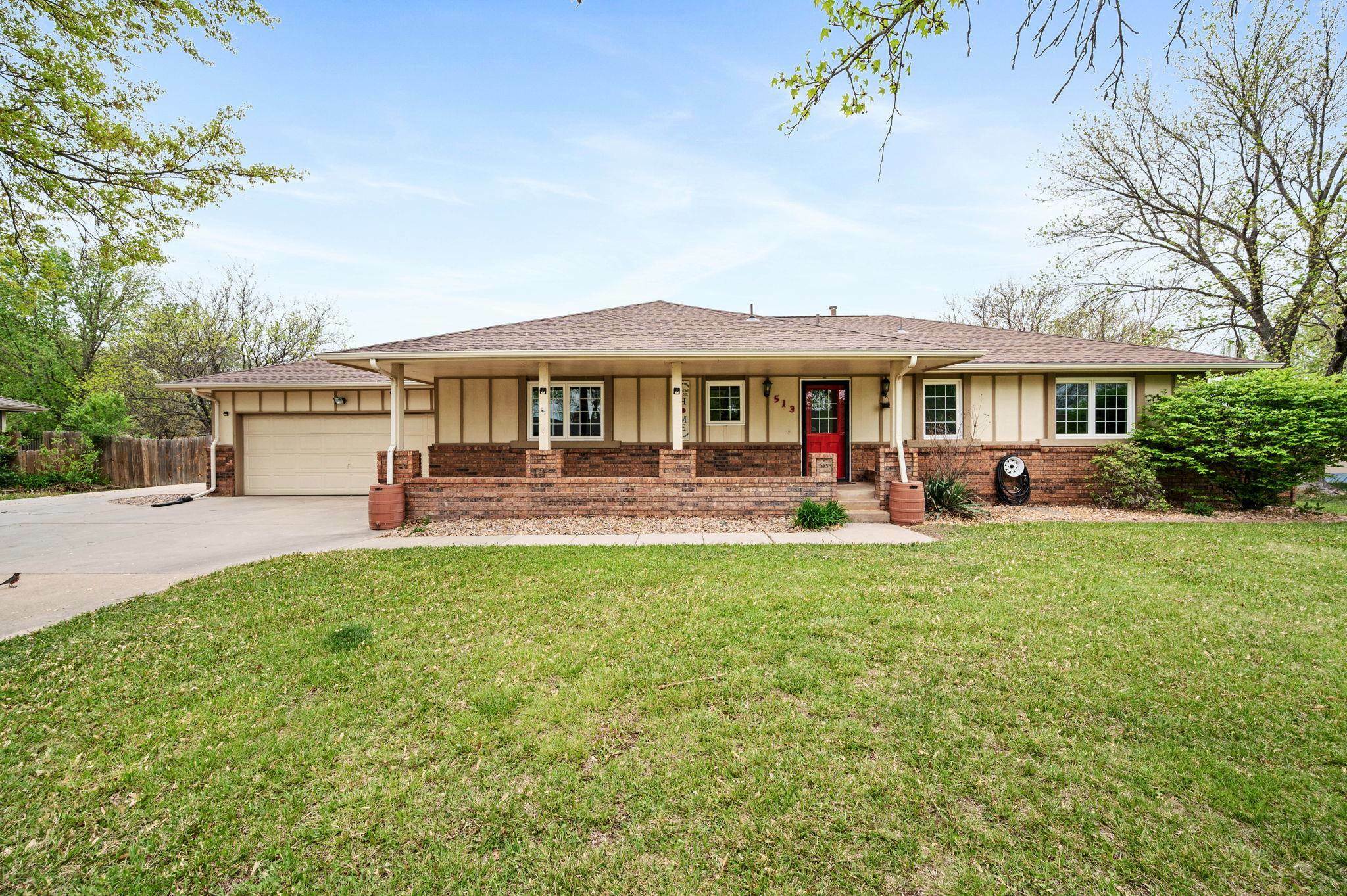 Property Photo: 513 Park Rd KS 67133