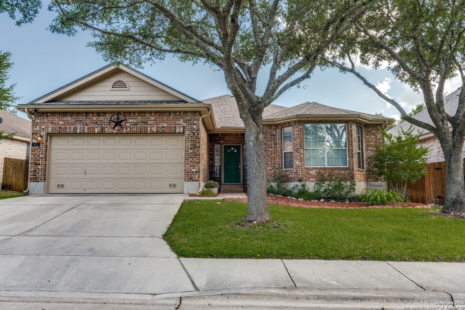 Property Photo: 821 Walzem Mission TX 78132