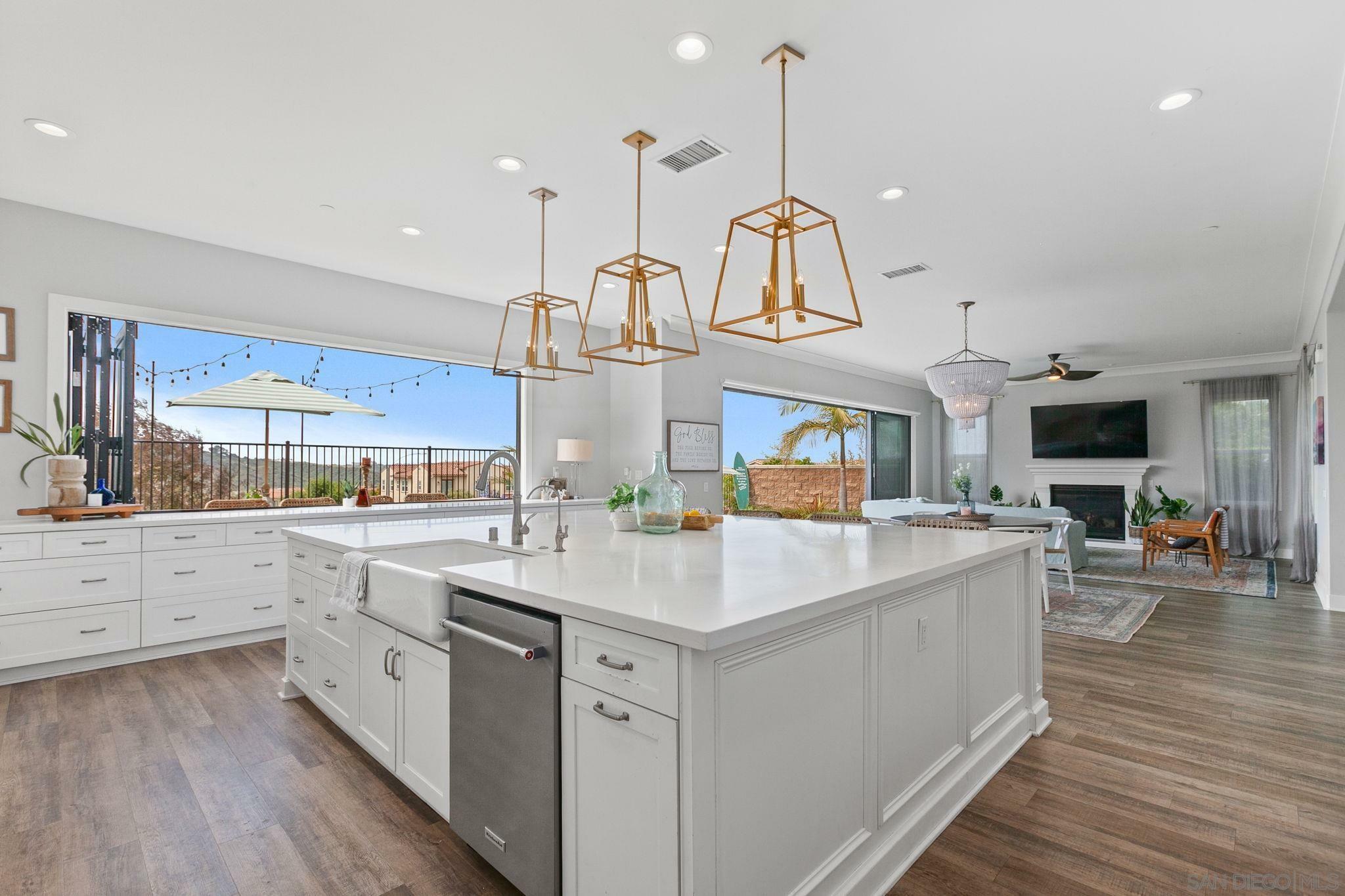 Property Photo: 4719 Crespi Ct CA 92010