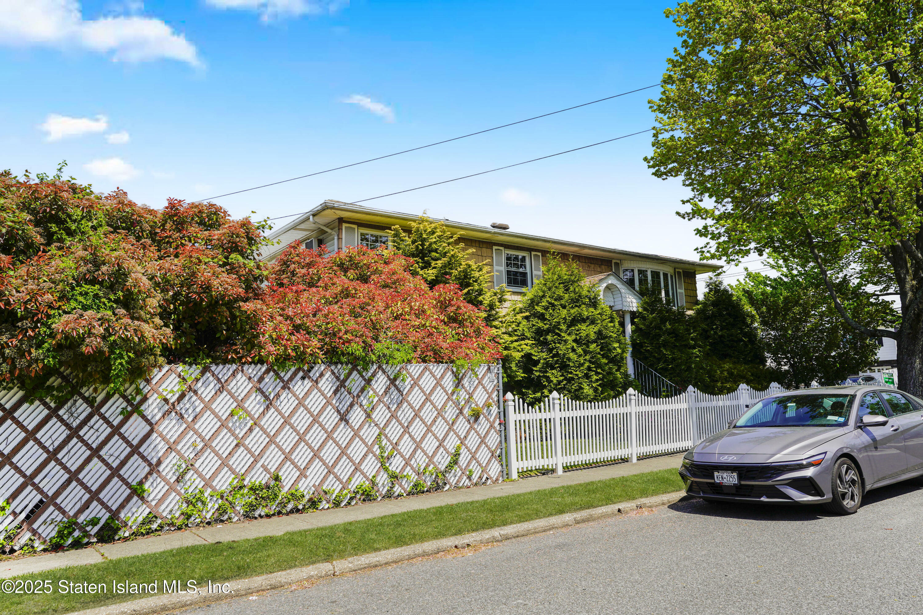 Property Photo: 134 Greaves Avenue NY 10308