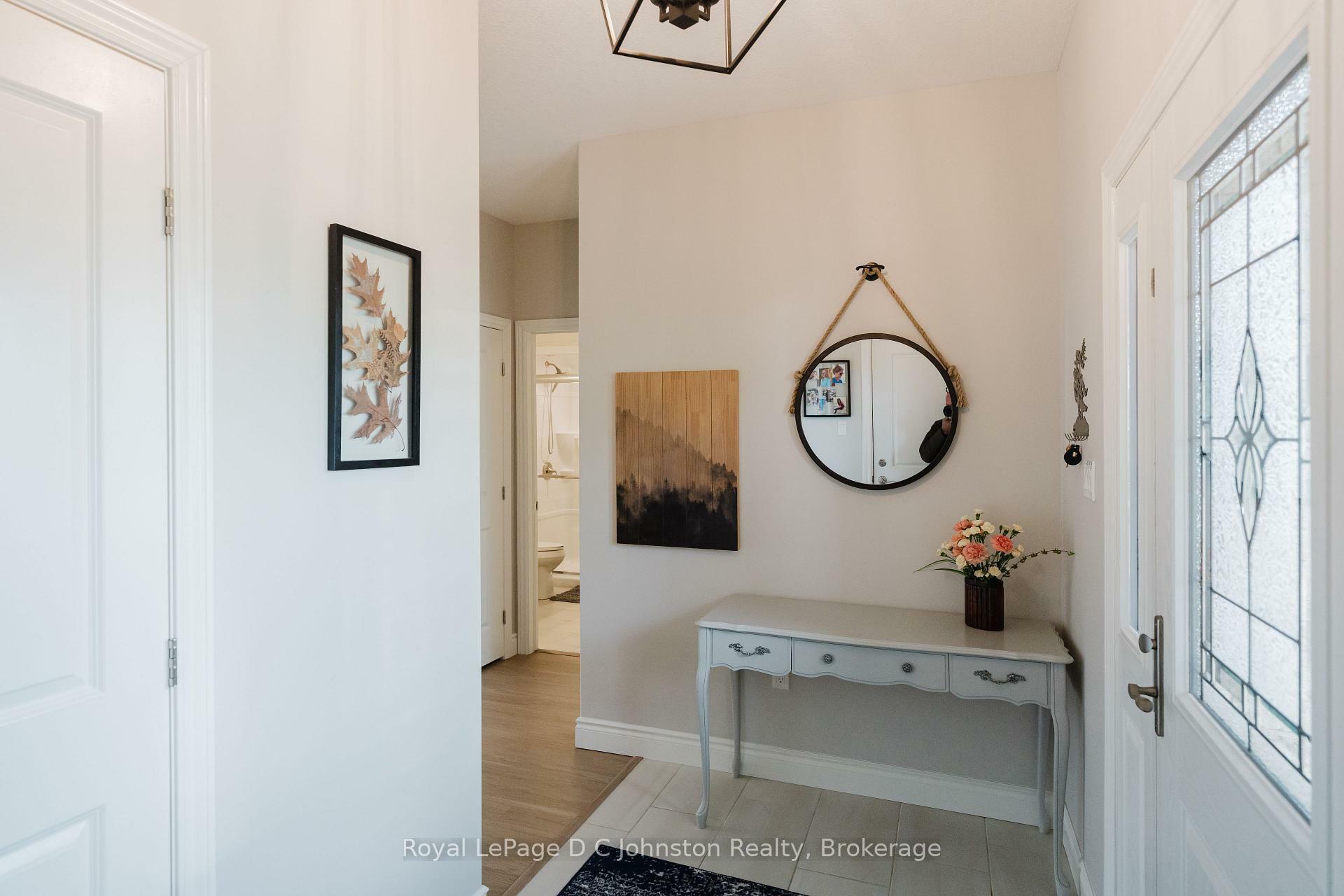Property Photo: 1050 Waterloo Street 3 ON N0H 2C6