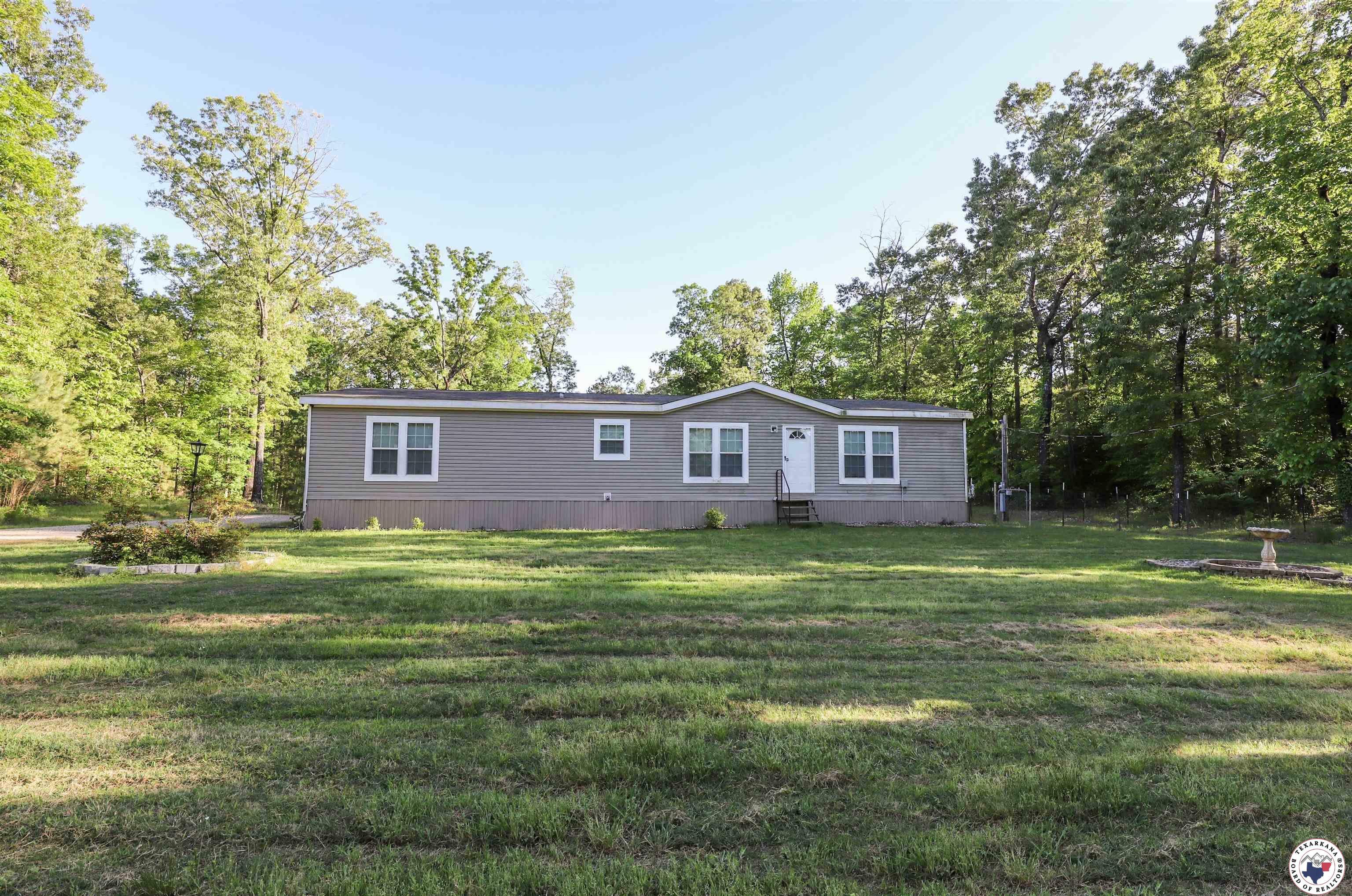 1966 George Thomas Rd.  Texarkana TX 75501 photo
