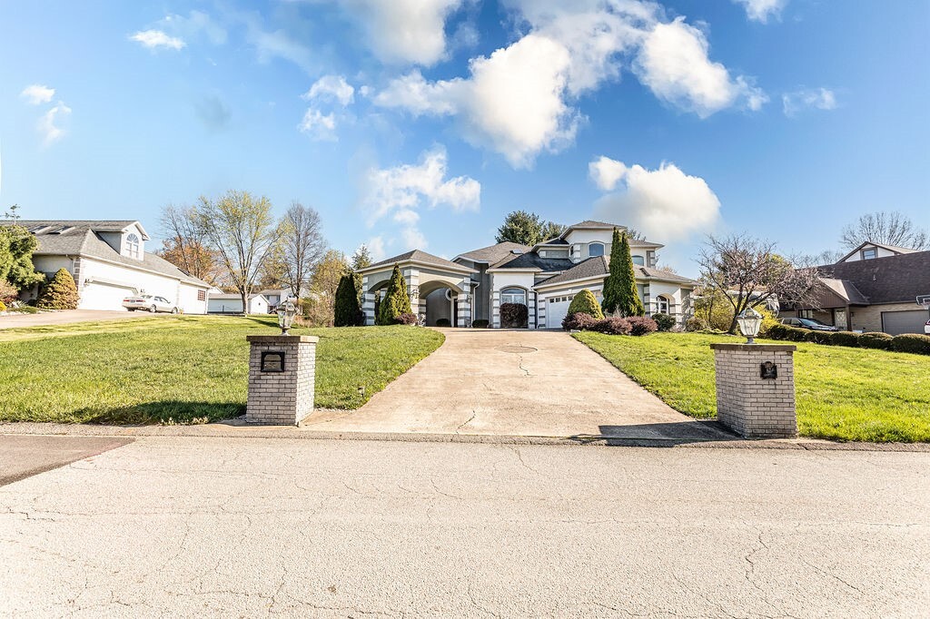 Property Photo:  87 Farmview Drive  PA 15401 