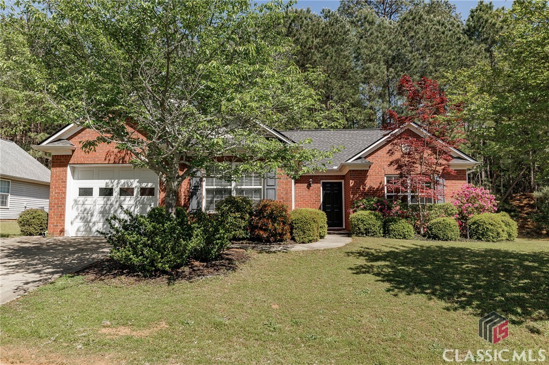 Property Photo: 199 Pine Ridge Trace GA 30605