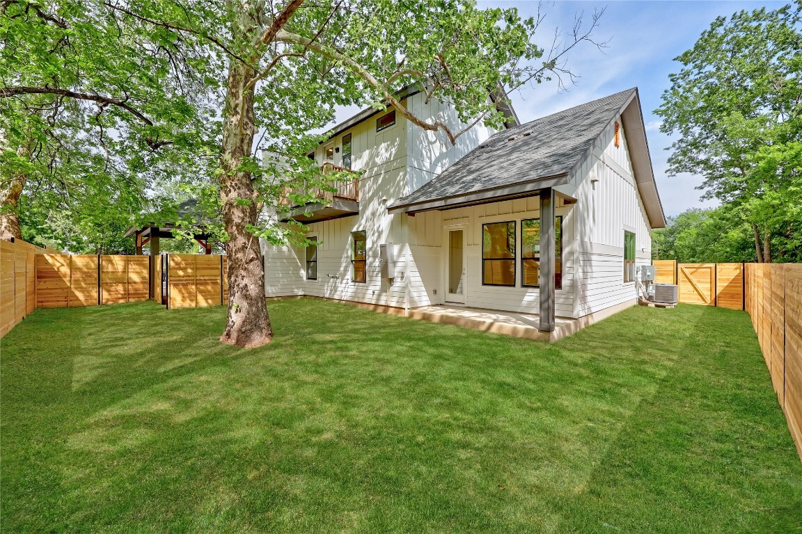 Property Photo: 760 Mansell Drive TX 78702