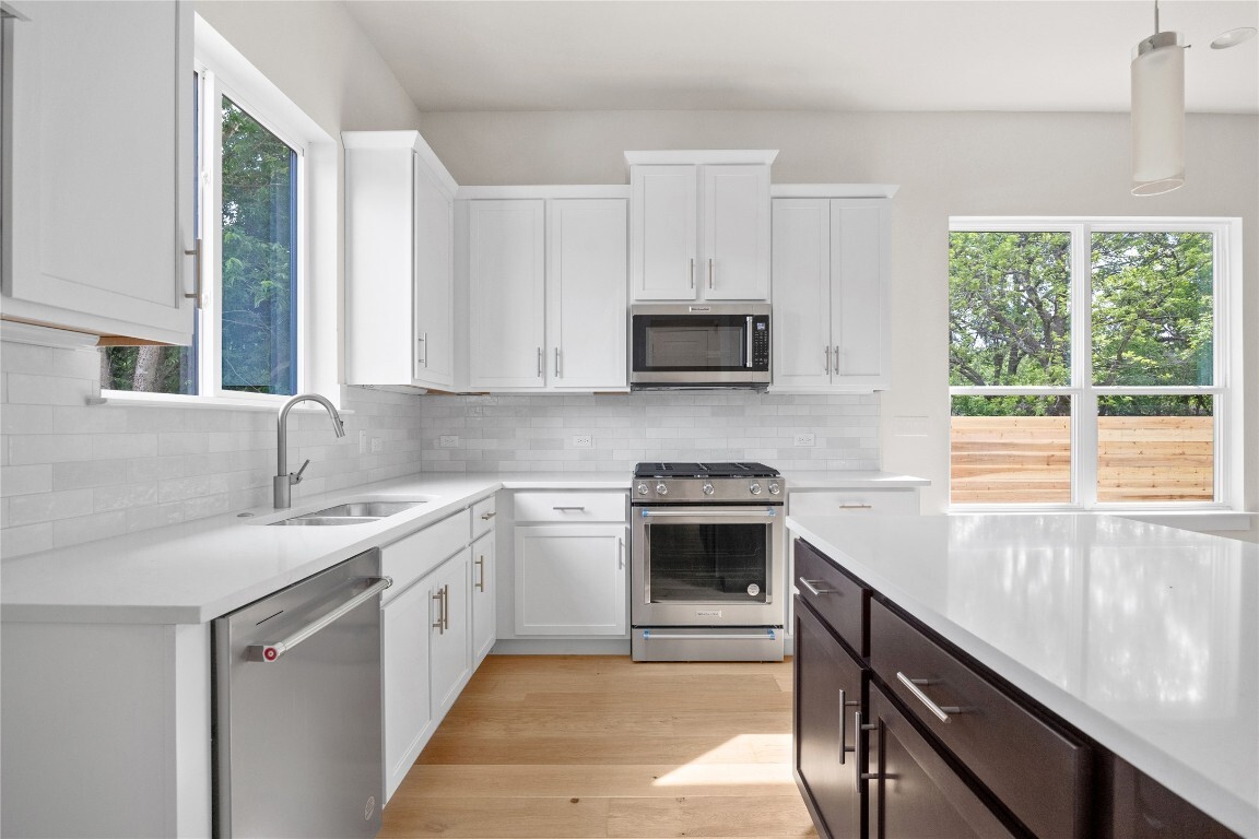 Property Photo: 760 Mansell Drive TX 78702