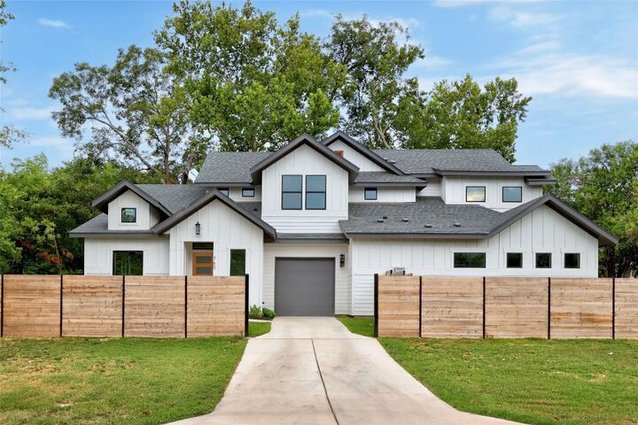 Property Photo: 760 Mansell Drive TX 78702
